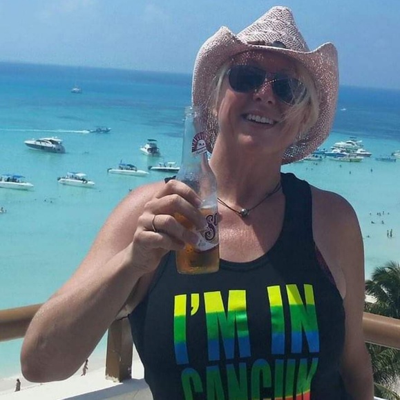 Meet your Posher, Shelly - Picture 7 of 8